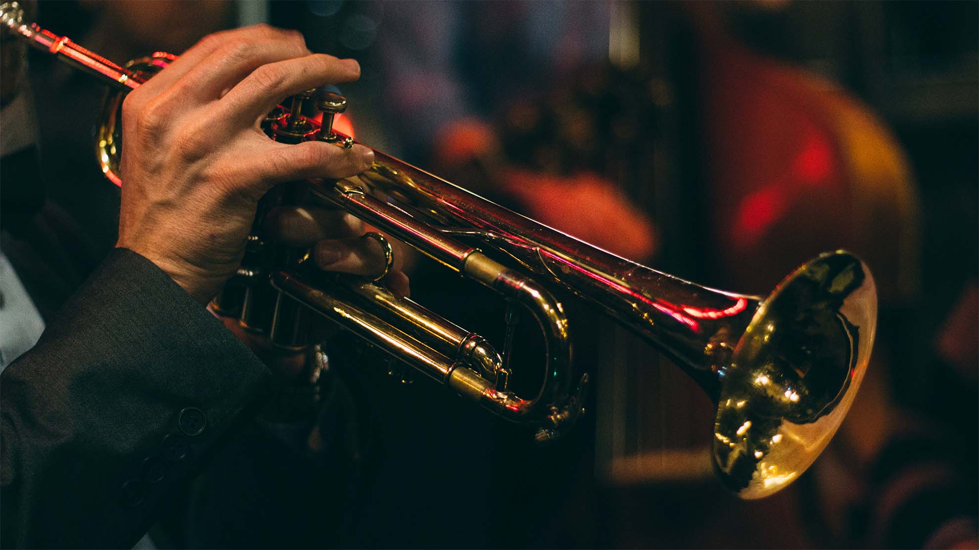 entertainer playing the trumpet