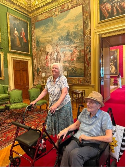 two residents inside of blenheim palace